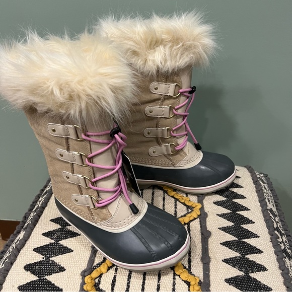 NWT Sorel Youth Joan of Arc Boot size 6 - Picture 8 of 10